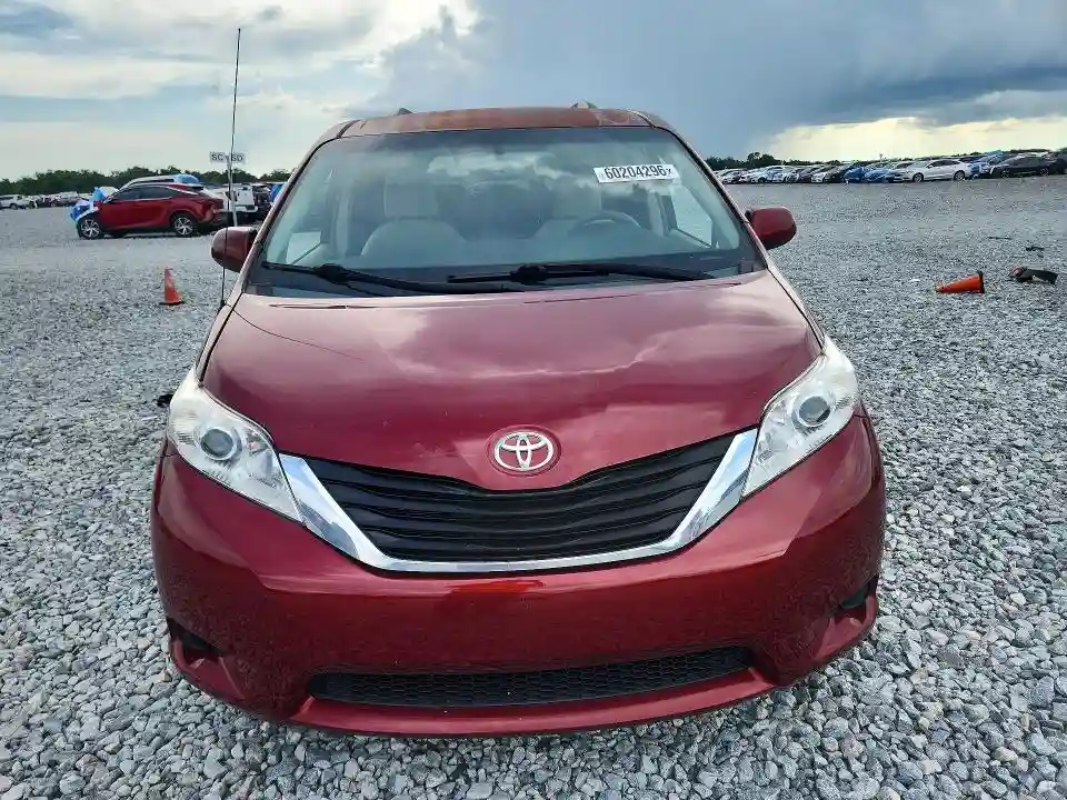 5TDKK3DCXES486104 2014 TOYOTA SIENNA-4