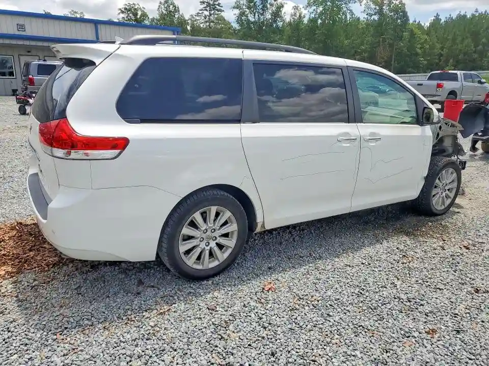 5TDDK3DC1ES087249 2014 TOYOTA SIENNA-2