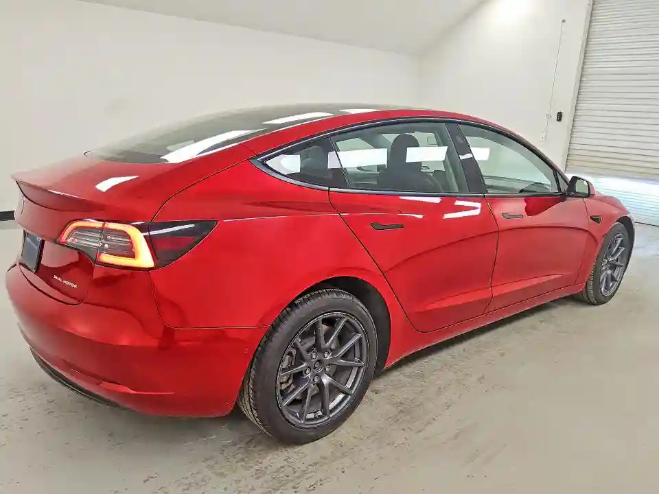 5YJ3E1EB3NF290872 2022 TESLA MODEL 3-2