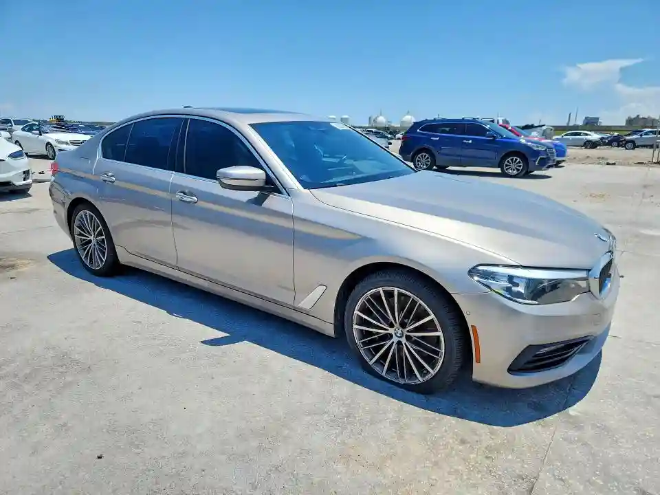 WBAJE5C58JWA93066 2018 BMW 5 SERIES-3