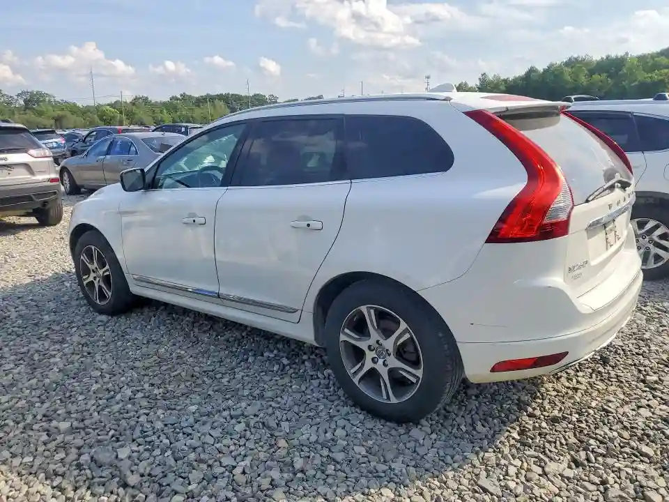 YV4902RC8F2571598 2015 VOLVO XC60-1