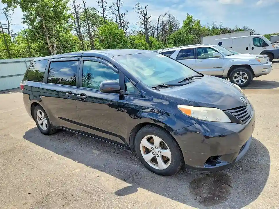 5TDZZ3DC7HS836738 2017 TOYOTA SIENNA-3