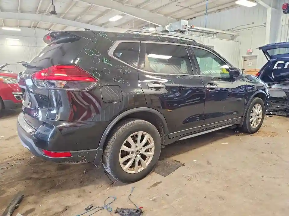 5N1AT2MV9HC787663 2017 NISSAN ROGUE-2