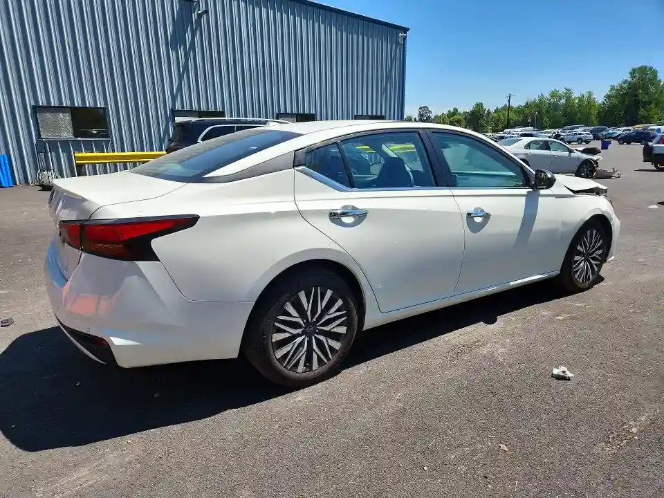 1N4BL4DV0SN348261 2025 NISSAN ALTIMA-2