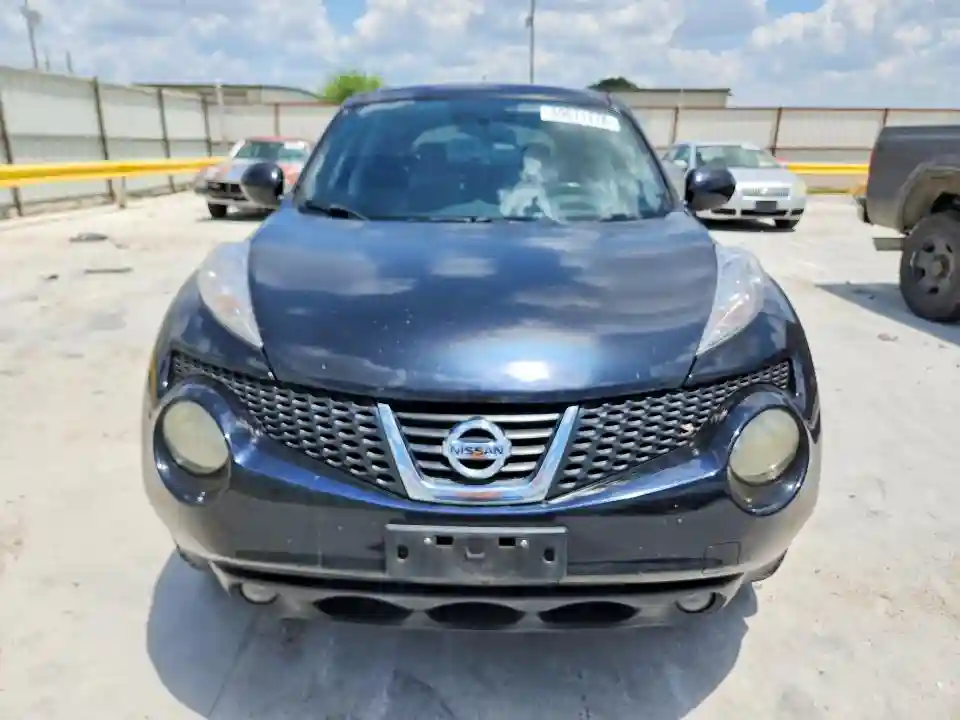 JN8AF5MR0BT018335 2011 NISSAN JUKE-4
