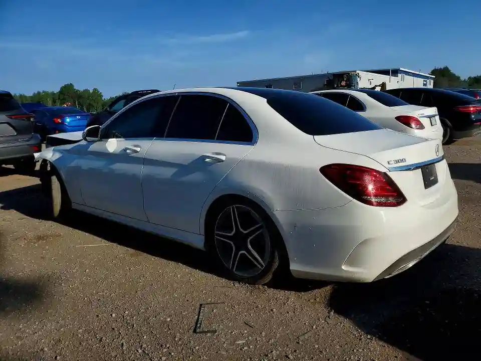 55SWF4KB0HU191977 2017 MERCEDES-BENZ C-CLASS-1