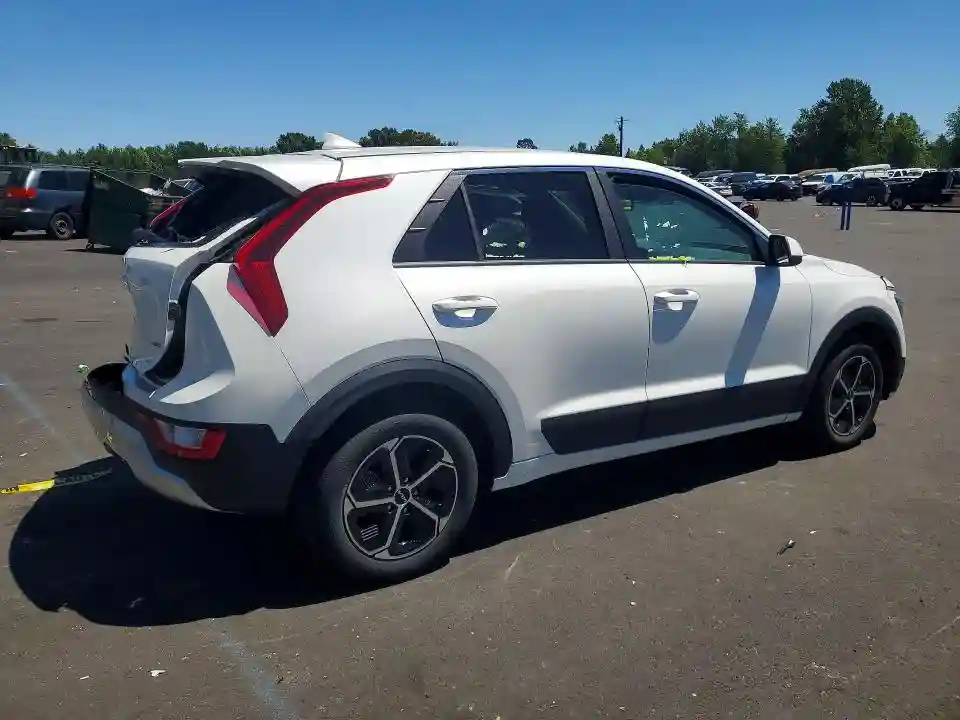 KNDCP3LE6T5339077 2026 KIA NIRO-2