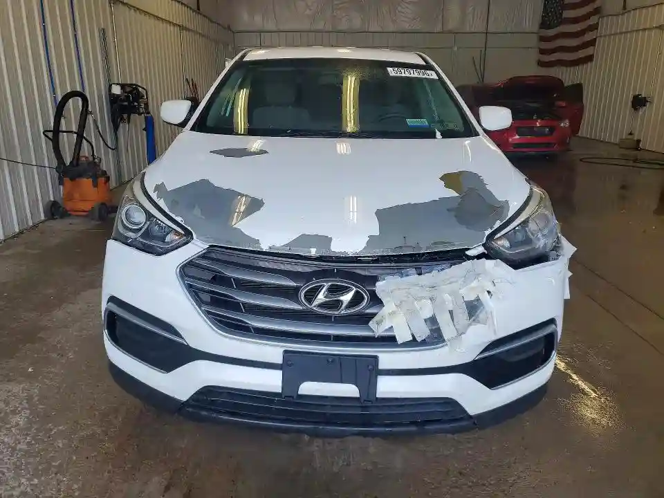 5NMZTDLB3JH088319 2018 HYUNDAI SANTA FE-4