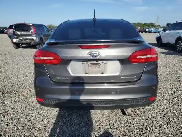 1FADP3J28JL324706 2018 FORD FOCUS-5