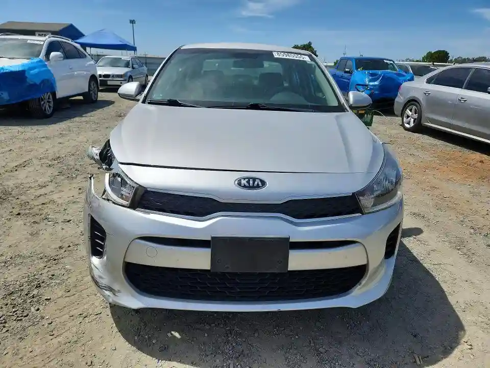 3KPA24AB1JE086109 2018 KIA RIO-4