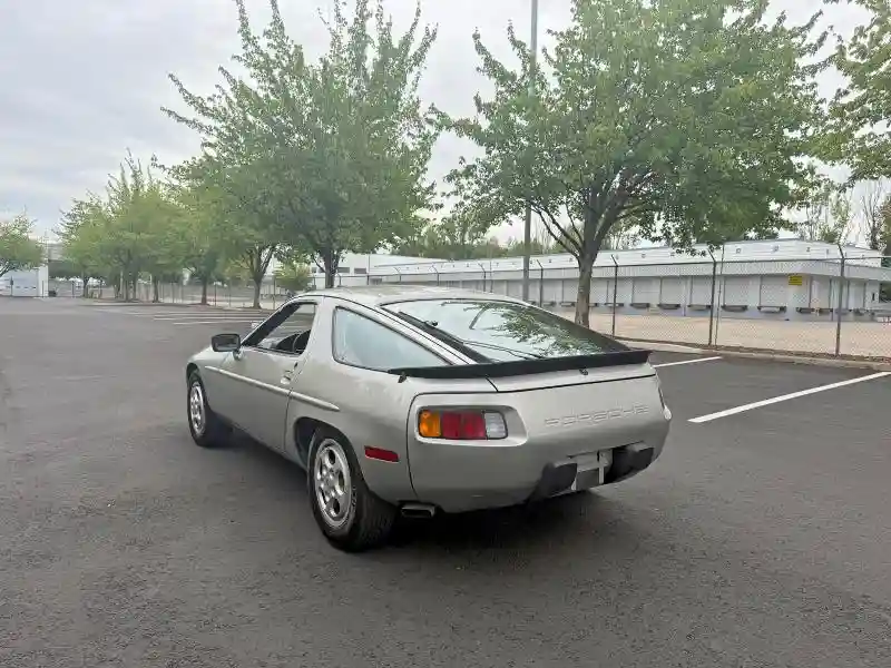 WP0JA092XCS820309 1982 PORSCHE 928-2