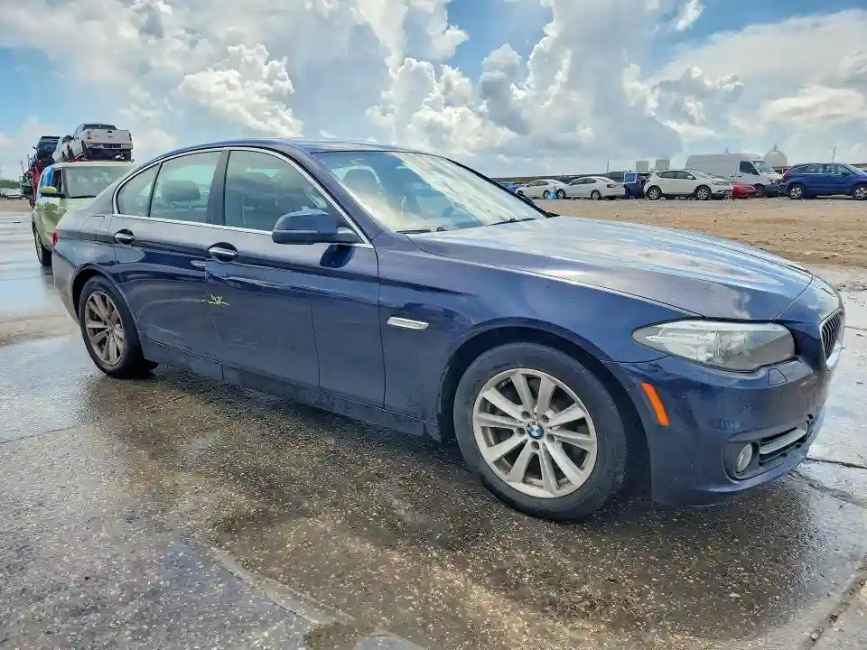 WBA5A5C54GD529099 2016 BMW 5 SERIES-3