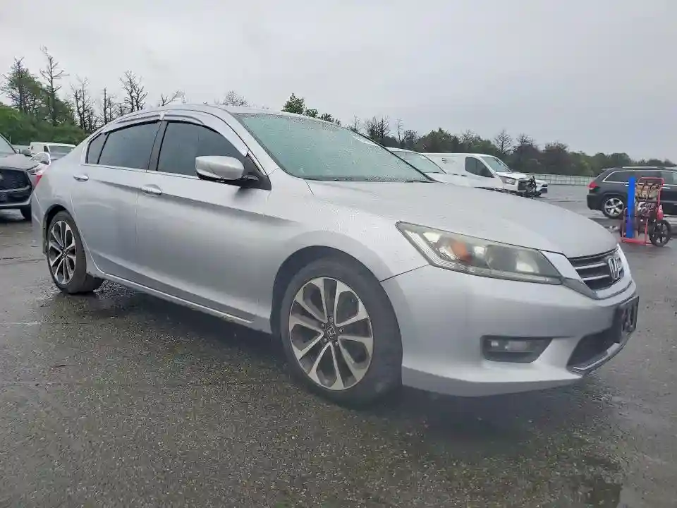 1HGCR2F53FA135821 2015 HONDA ACCORD-3