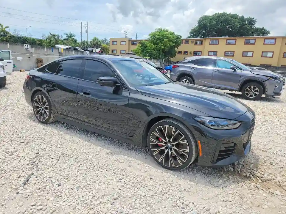 WBA63AV00RFR12232 2024 BMW 4 SERIES-3