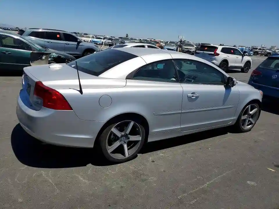 YV1672MC7CJ123342 2012 VOLVO C70-2