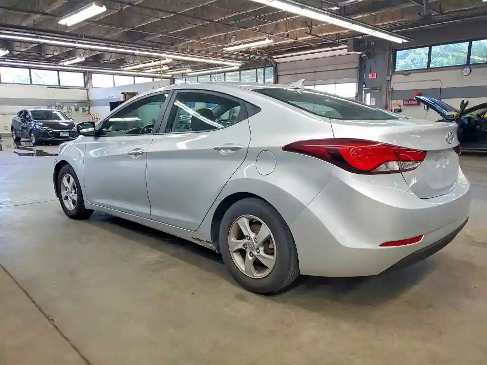 5NPDH4AE6FH576635 2015 HYUNDAI ELANTRA-1
