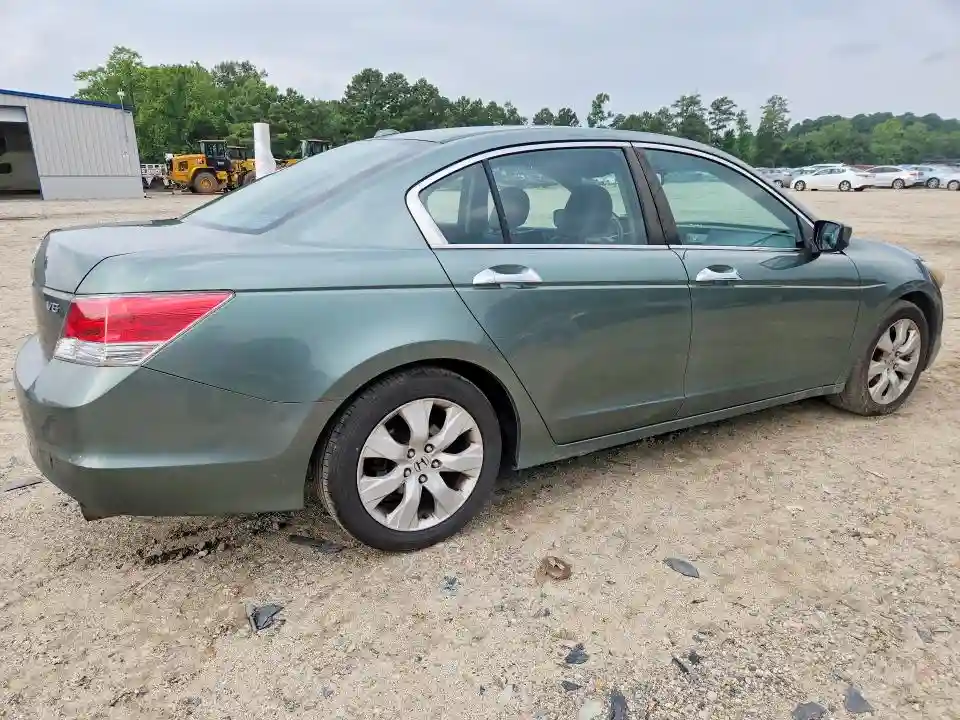 1HGCP3F82AA015099 2010 HONDA ACCORD-2