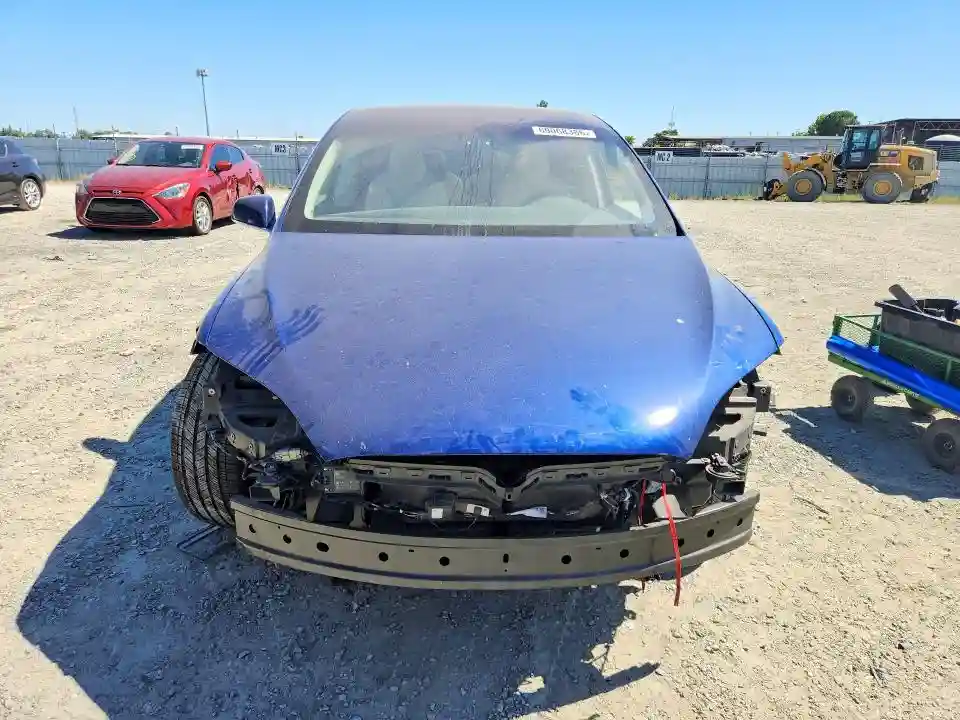 5YJXCBE25HF068805 2017 TESLA MODEL X-4