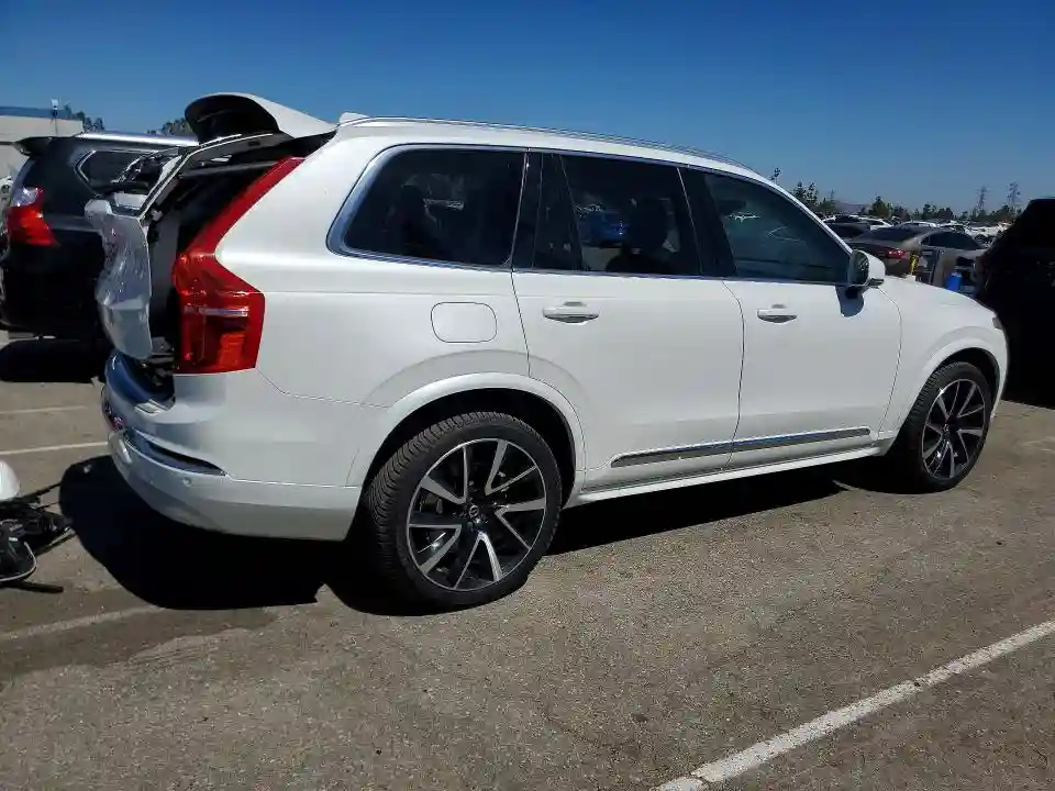 YV4BR0CK6N1783464 2022 VOLVO XC90-2
