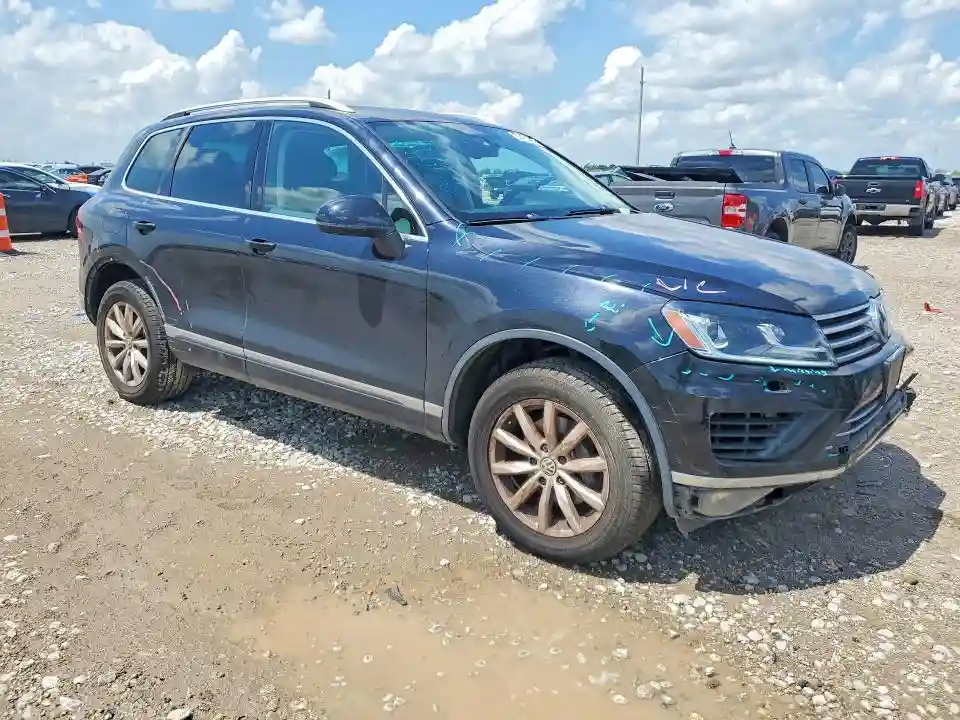 WVGEF9BP5FD004660 2015 VOLKSWAGEN TOUAREG-3