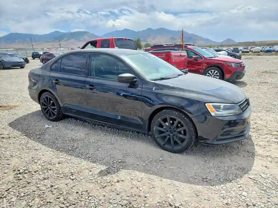 3VW167AJXGM338044 2016 VOLKSWAGEN JETTA-3