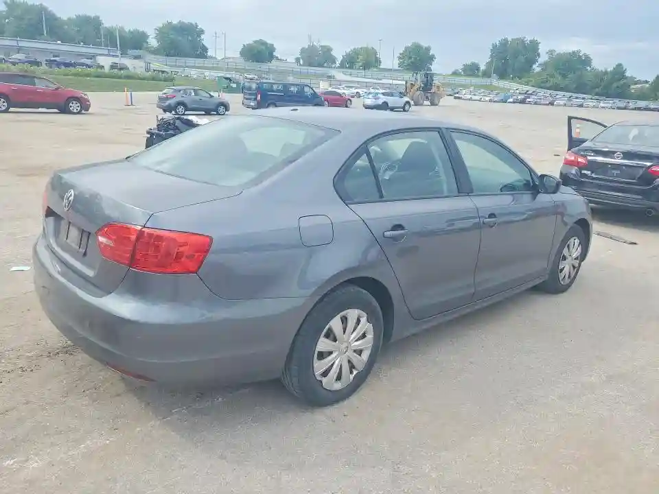 3VW2K7AJXCM310559 2012 VOLKSWAGEN JETTA-2