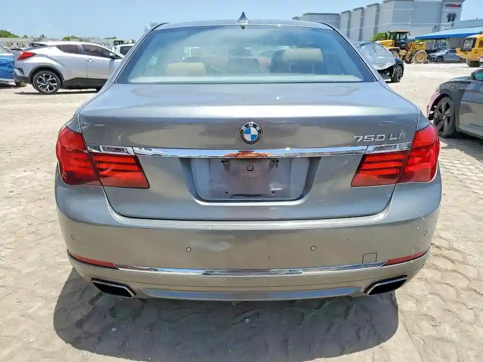 WBAYE8C51DDE22285 2013 BMW 7 SERIES-5