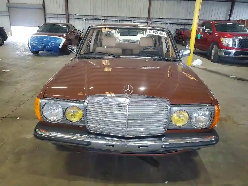 WDB1231231A136864 1984 MERCEDES-BENZ S-CLASS-4