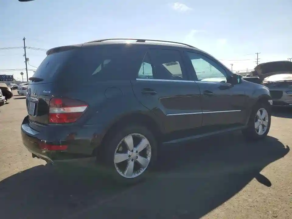 4JGBB8GB1BA719050 2011 MERCEDES-BENZ M-CLASS-2