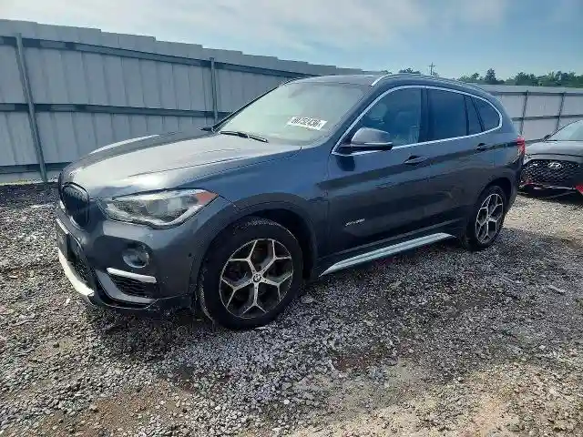 WBXHT3C33H5F72590 2017 BMW X1-0