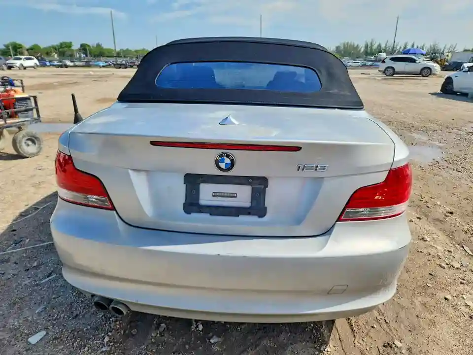 WBAUL7C50BVM78947 2011 BMW 1 SERIES-5