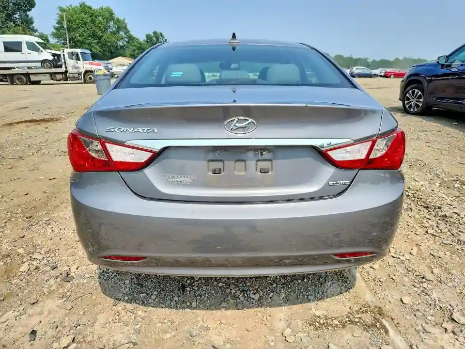 5NPEC4AC0BH123137 2011 HYUNDAI SONATA-5
