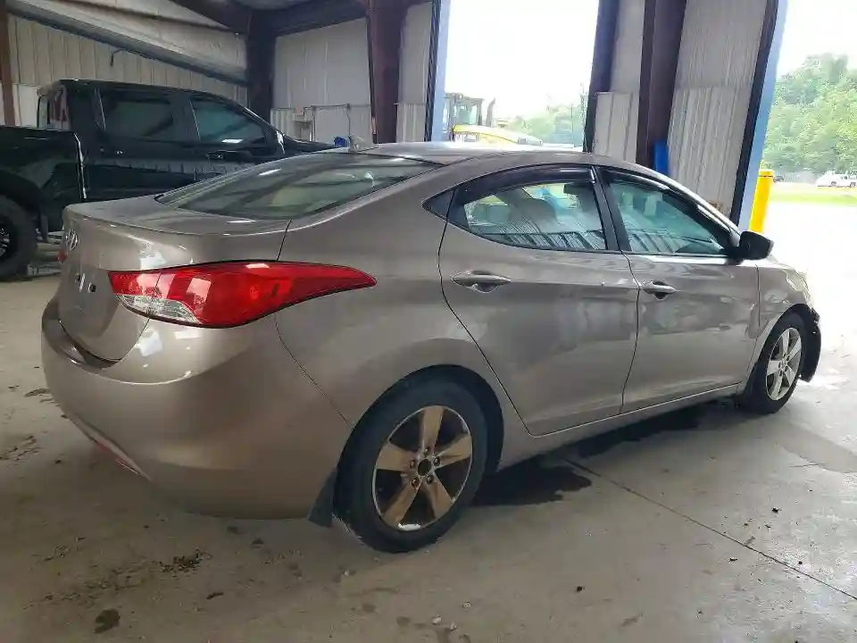 5NPDH4AE6DH257068 2013 HYUNDAI ELANTRA-2