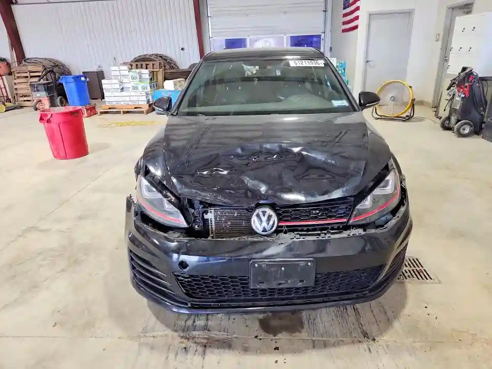 3VW547AU3HM002626 2017 VOLKSWAGEN GTI SPORT/-4