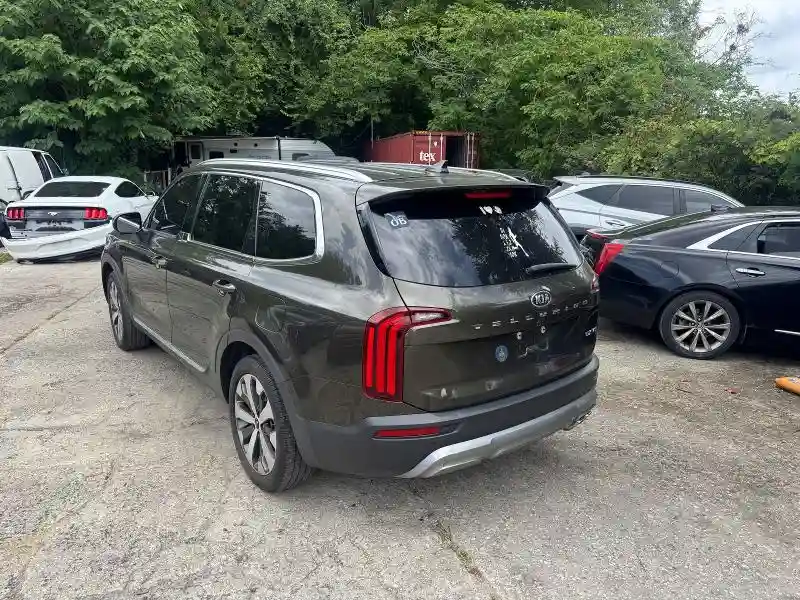 5XYP34HC2MG121656 2021 KIA TELLURIDE-2