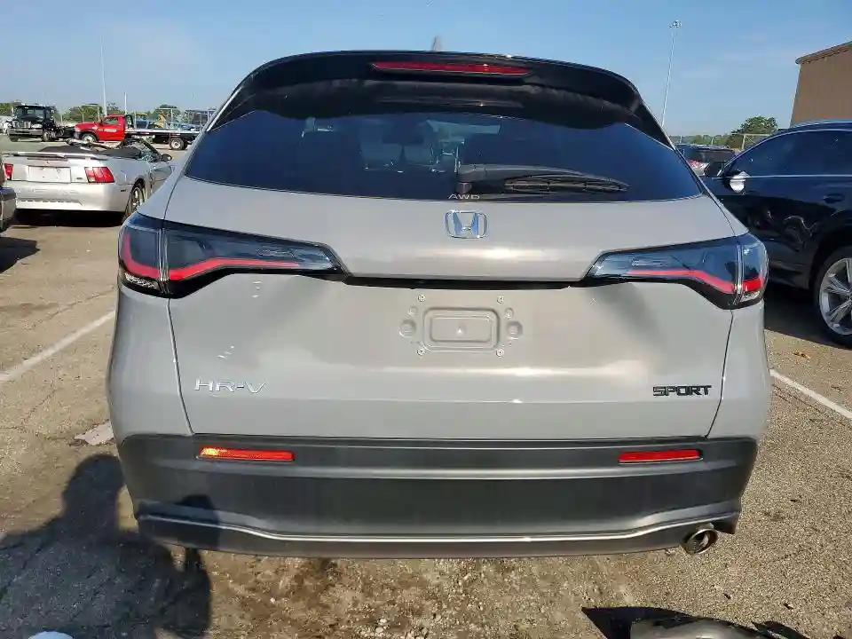 3CZRZ2H59SM704278 2025 HONDA HR-V-5