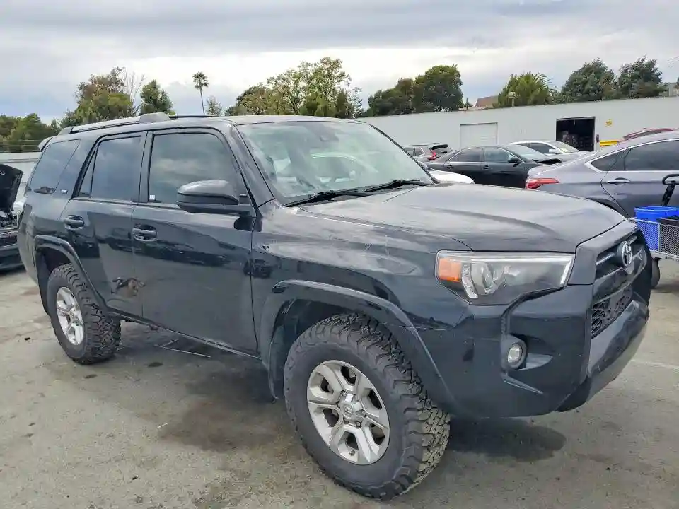 JTEMU5JR3M5886822 2021 TOYOTA 4RUNNER-3