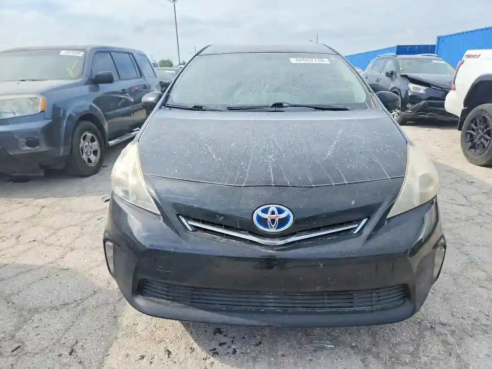 JTDZN3EU8D3288490 2013 TOYOTA PRIUS V TW-4
