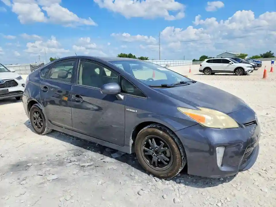 JTDKN3DU1C1556275 2012 TOYOTA PRIUS THRE-3