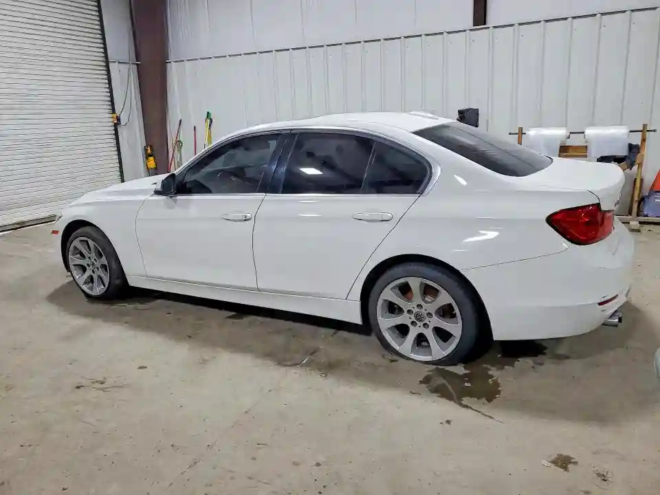 WBA3B5C59DF595359 2013 BMW 3 SERIES-1