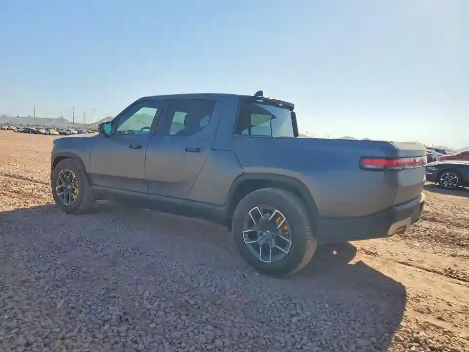 7FCTGAAL1NN006224 2022 RIVIAN RIT-1