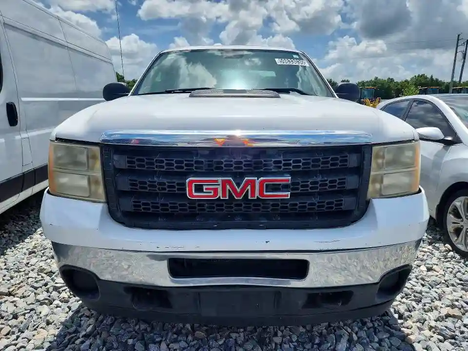 1GT21ZCG4BZ136181 2011 GMC SIERRA-4