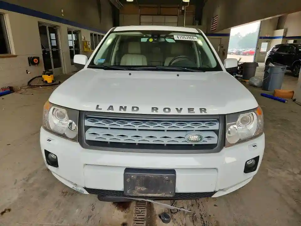 SALFR2BN0BH222264 2011 LAND ROVER LR2-4