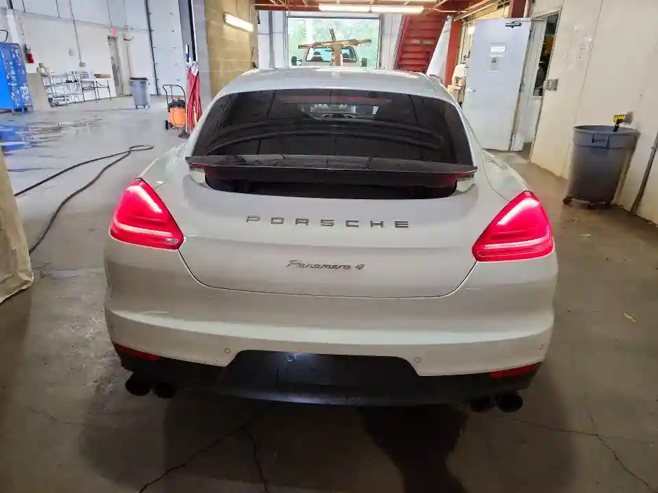 WP0AA2A76EL007467 2014 PORSCHE PANAMERA-5