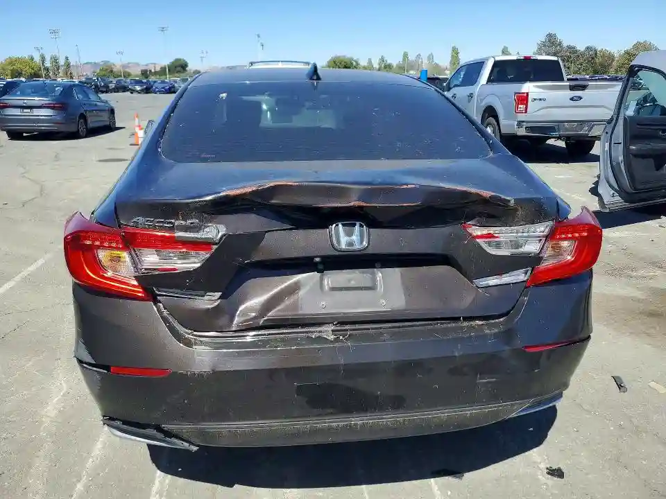 1HGCV1F10JA136498 2018 HONDA ACCORD-5
