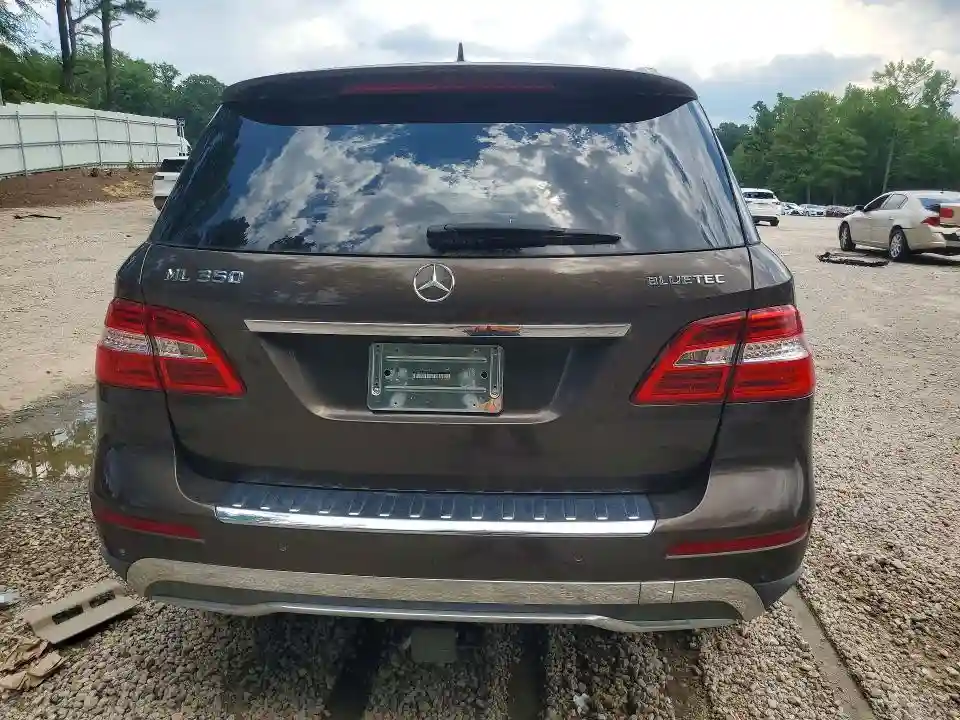 4JGDA2EB9CA011853 2012 MERCEDES-BENZ M-CLASS-5