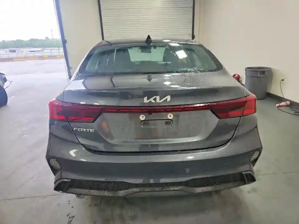 3KPF24ADXRE755030 2024 KIA FORTE LXS-5