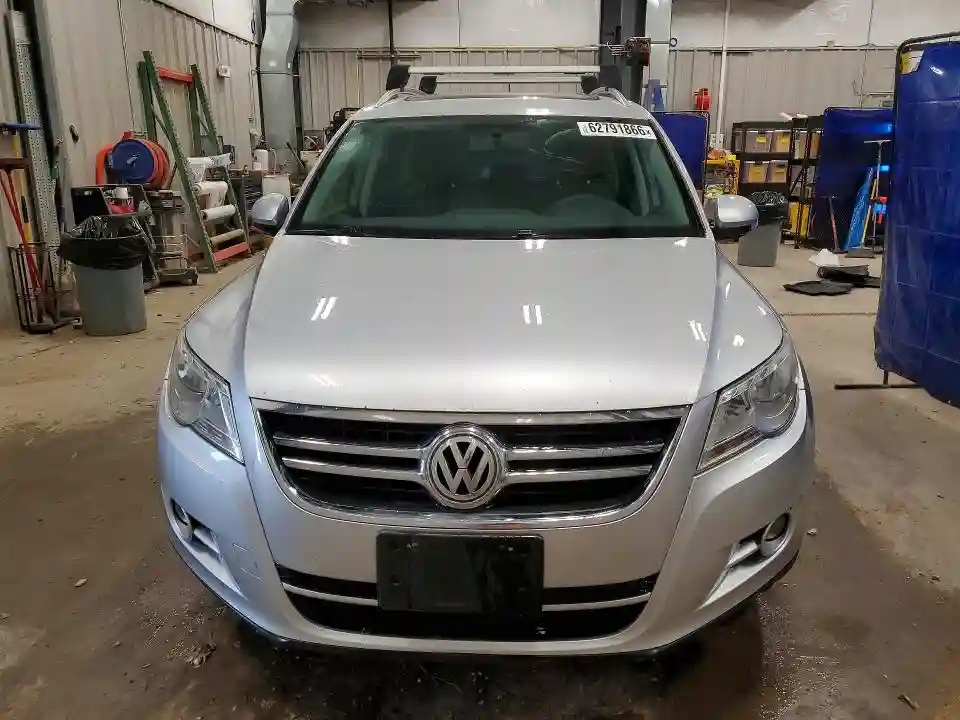 WVGBV7AX2BW539293 2011 VOLKSWAGEN TIGUAN-4