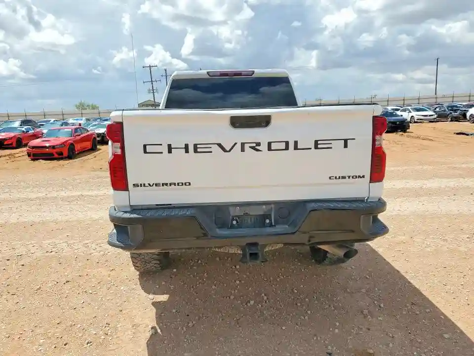 1GC1YME78NF125830 2022 CHEVROLET SILVERADO-5