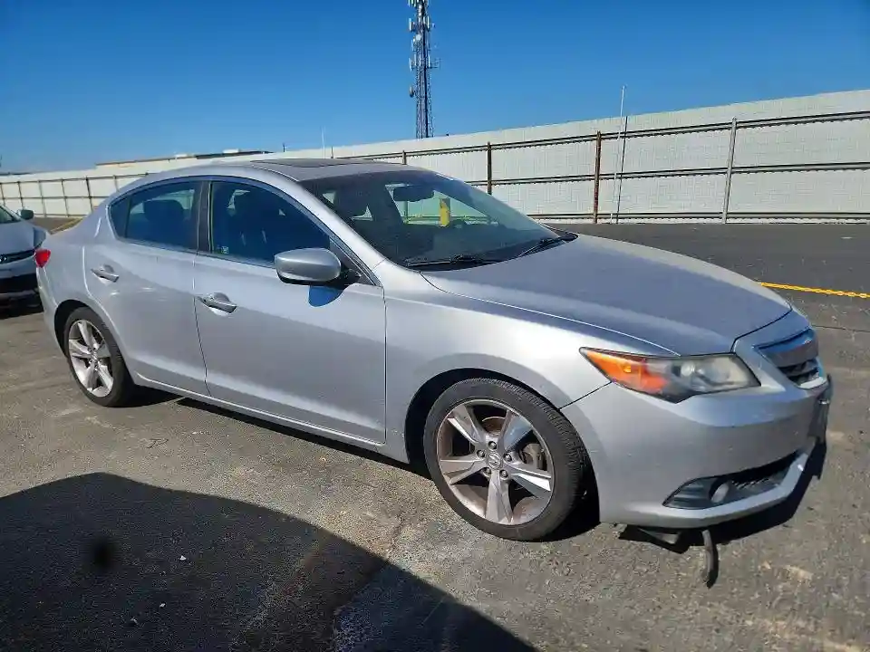 19VDE1F50DE019942 2013 ACURA ILX-3